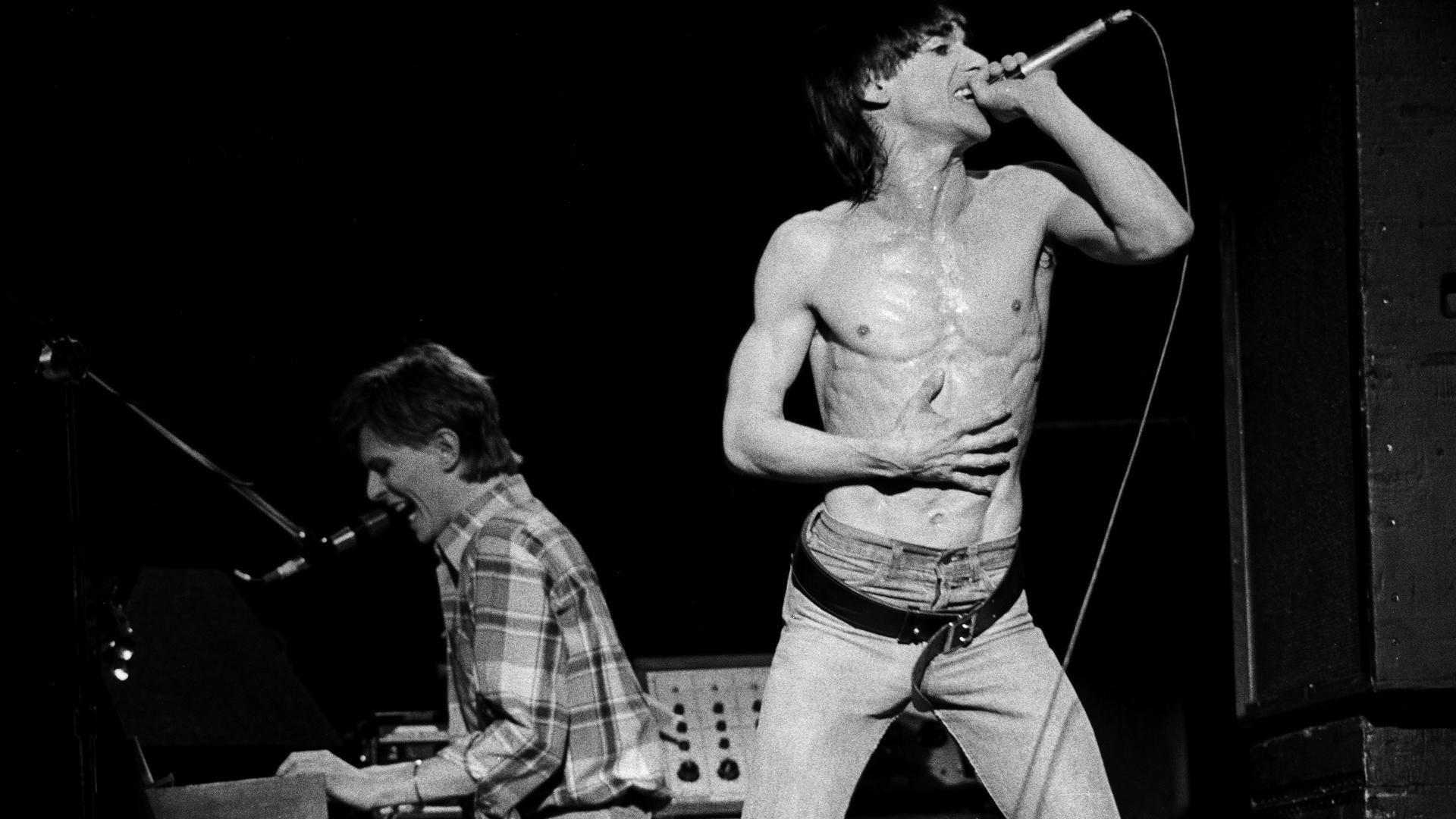Iggy Pop y David Bowie, en 1977