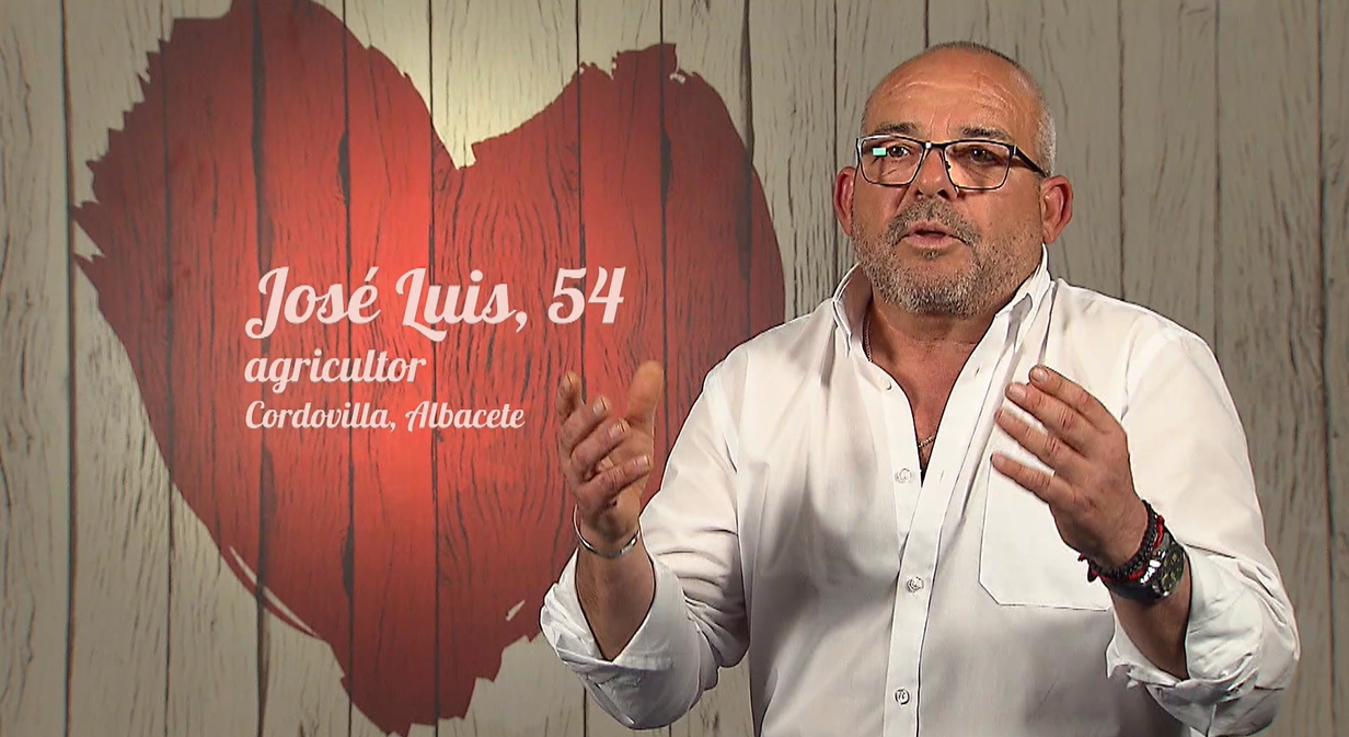 José Luis se sincera sobre su proceso de adaptación sexual en 'First Dates'