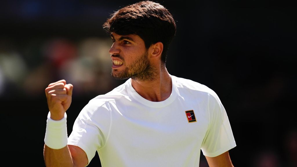 Carlos Alcaraz vence a Taylor Fritz y se cita con la historia en su tercera final en Wimbledon