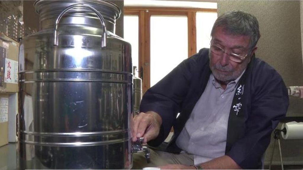 Este pequeño pueblo del Pirineo catalán cuenta con una de las pocas bodegas que elaboran sake fuera de Japón