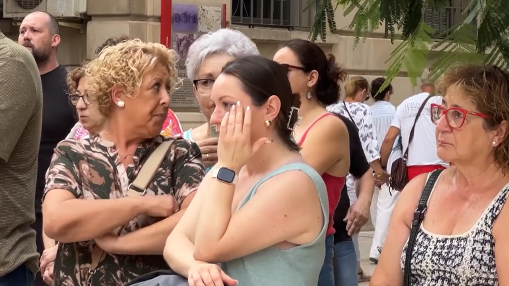 Minuto de silencio por Antonio, el bombero que perdió la vida en el incendio de Tarragona: tenía 46 años
