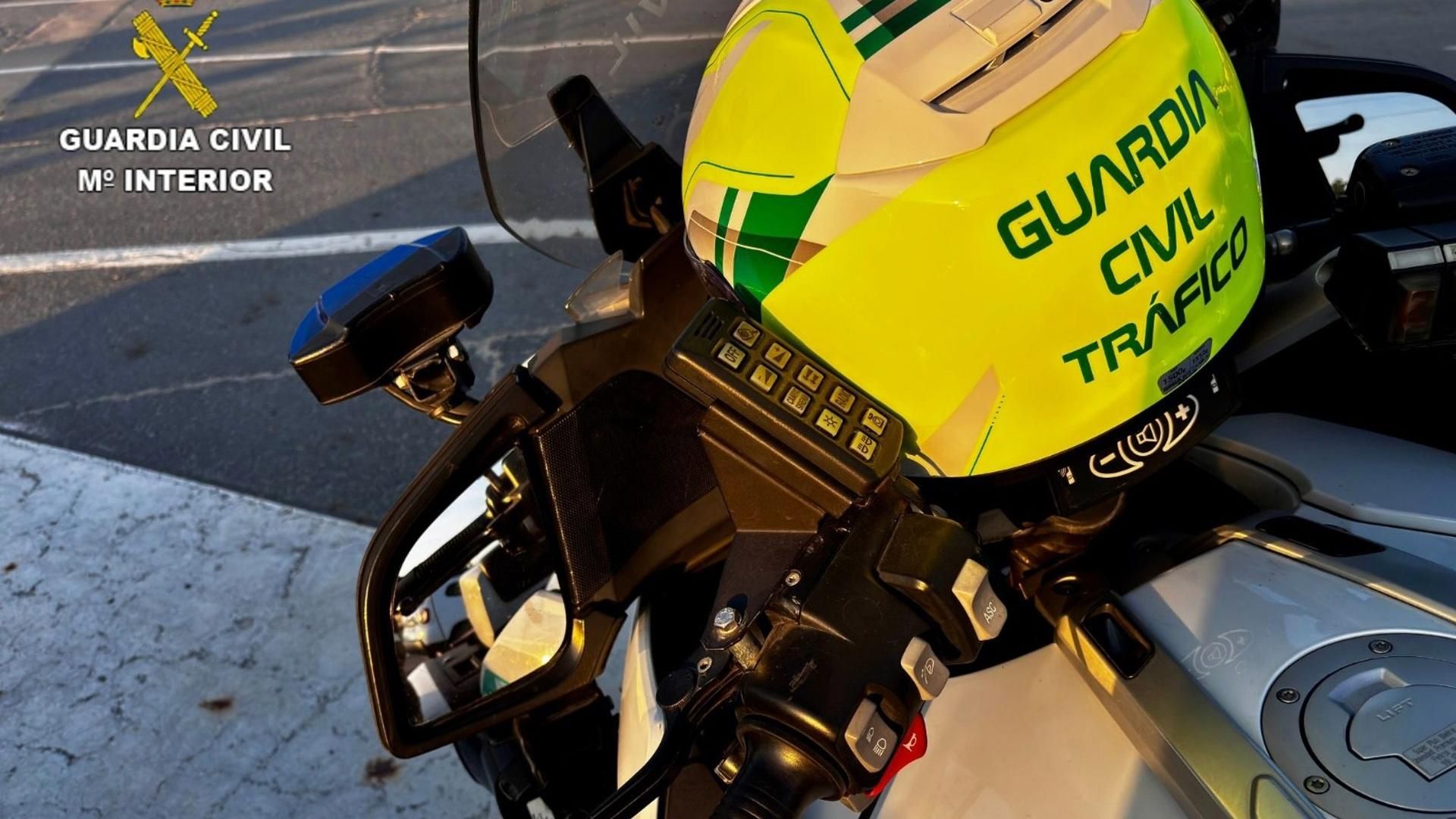 Motocicleta de la Guardia Civil de Tráfico en una imagen de archivo