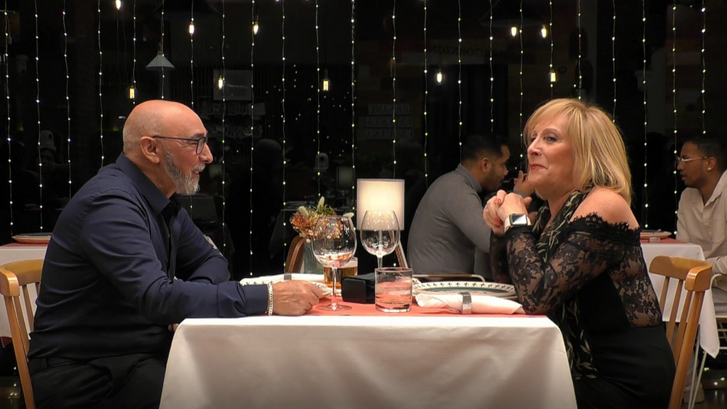 Pedro Sánchez pone en riesgo la cita de dos solteros de ‘First Dates’: “Se ha bajado los pantalones”