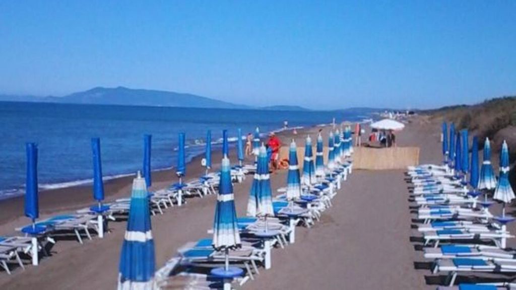 Vista general de una playa de Montalto di Castro, Italia