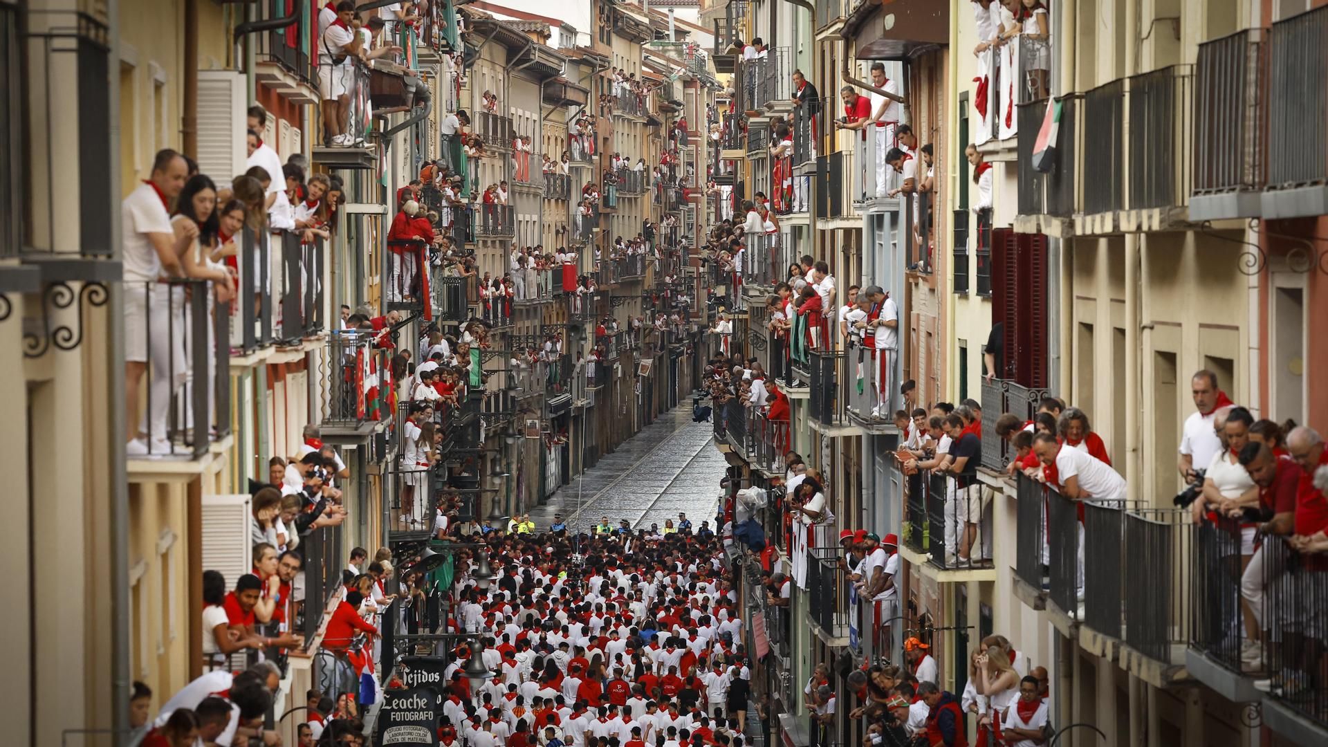 La alerta naranja provoca nuevas suspensiones en el programa de las fiestas de San Fermín