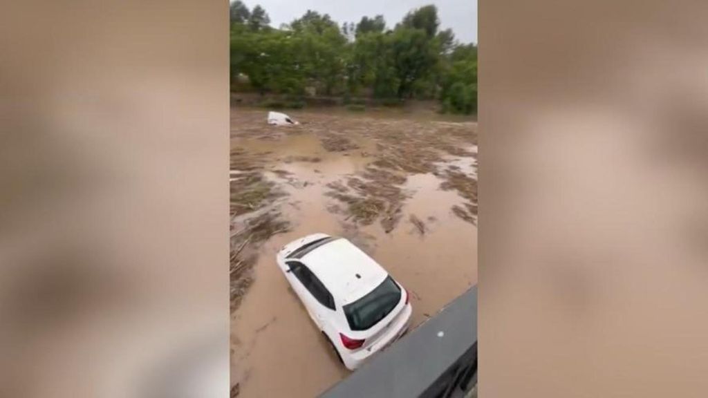 Un frente de tormentas barre Cataluña dejando inundaciones e interrumpiendo actividades y el servicio ferroviario