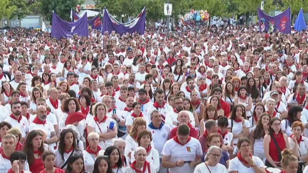 Concentración masiva en Pamplona tras la última denuncia por agresión sexual en plenos Sanfermines