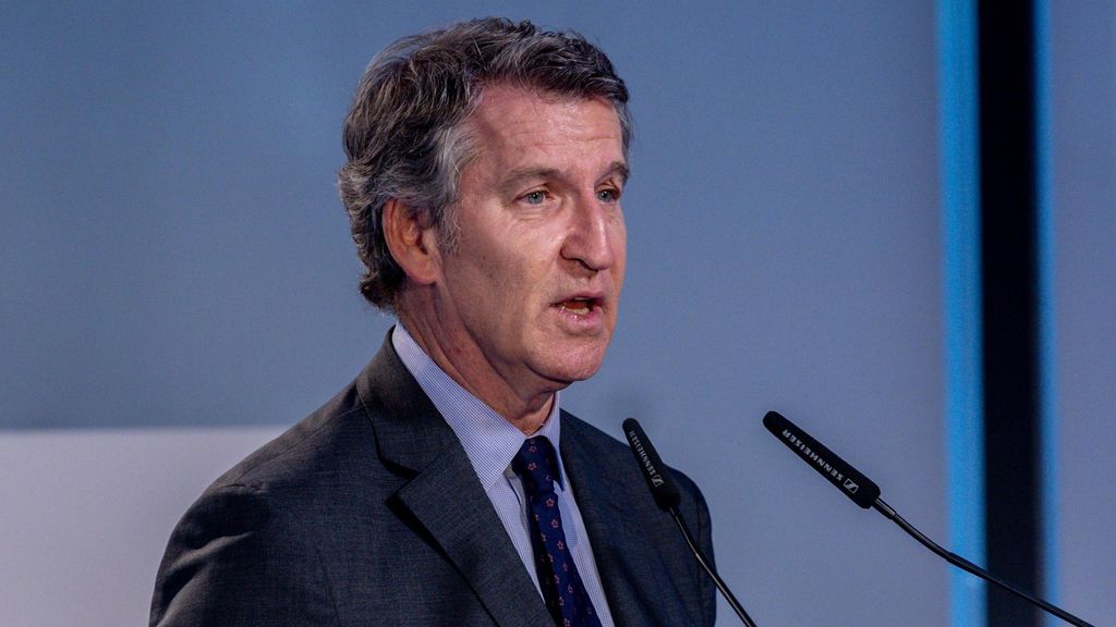 Feijóo acusa a Sánchez de usar la financiación como "moneda de cambio" y promete que el PP no se rendirá a minorías