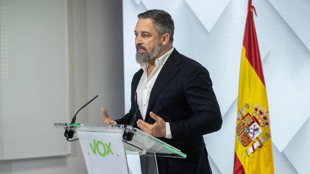 Santiago Abascal pide "deportaciones masivas" por la situación en Torre Pacheco y culpa de la violencia al "bipartidismo" de PP y PSOE