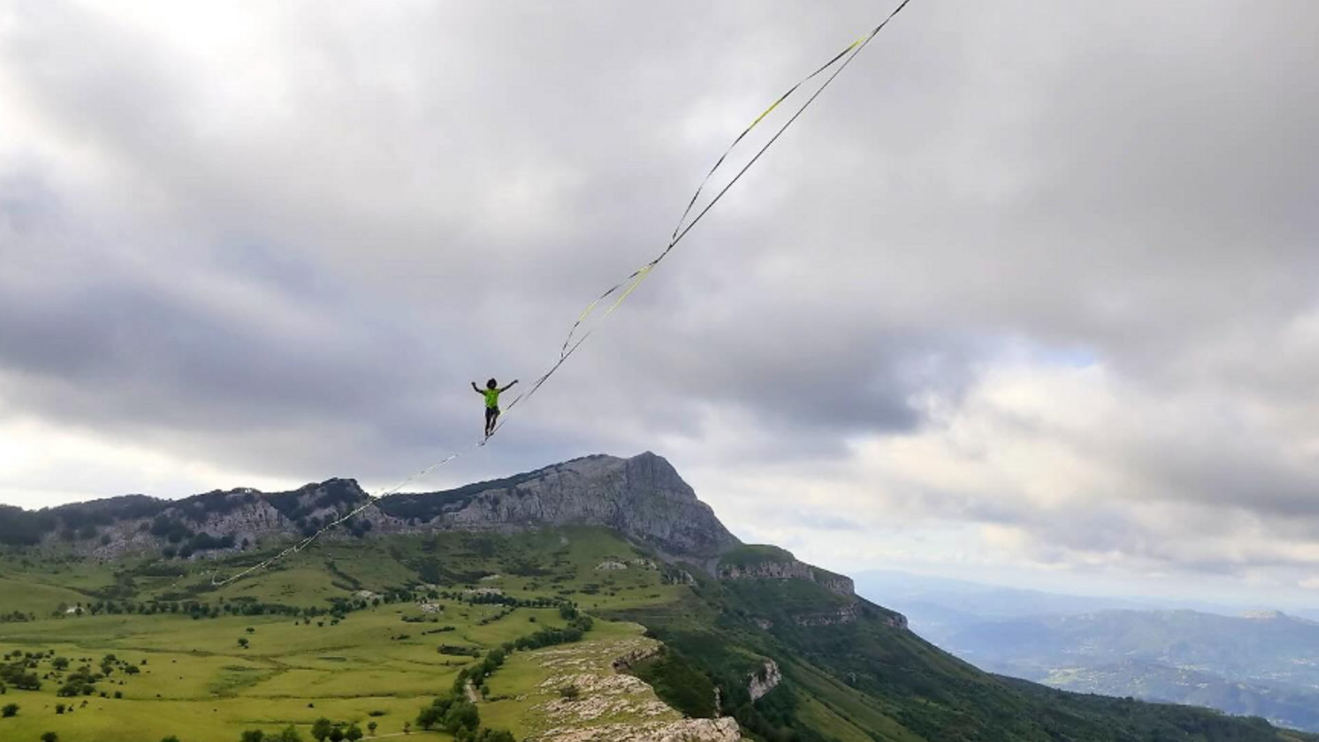 Aventura en las alturas entre apasionados por el equilibrio y la superación