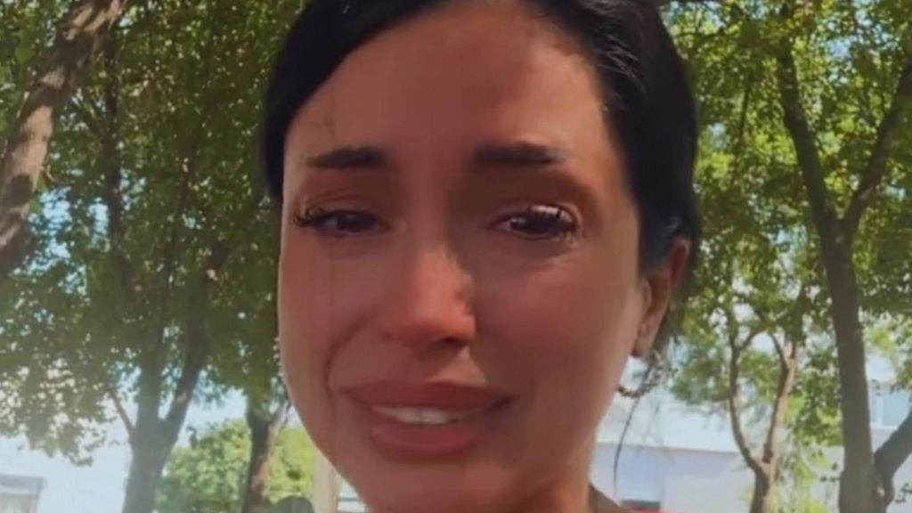 Inma Campano, desesperada y entre lágrimas, pide ayuda para su agaporni: "Se va a morir"