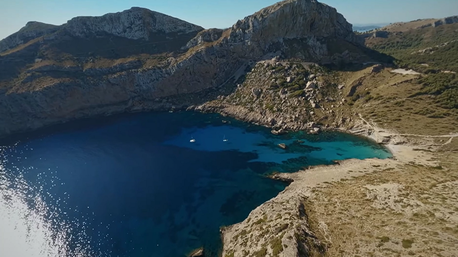 Descubre la Cala Mármols y la Cala Delta: dos auténticos paraísos del sur de Mallorca