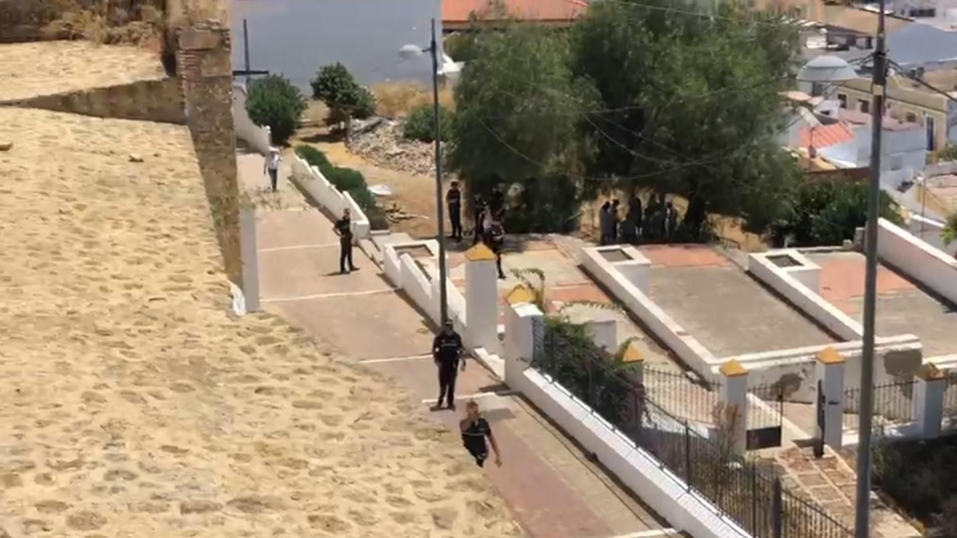 Dos trabajadores atrapados en el derrumbe de una obra en Alcalá de Guadaíra, Sevilla