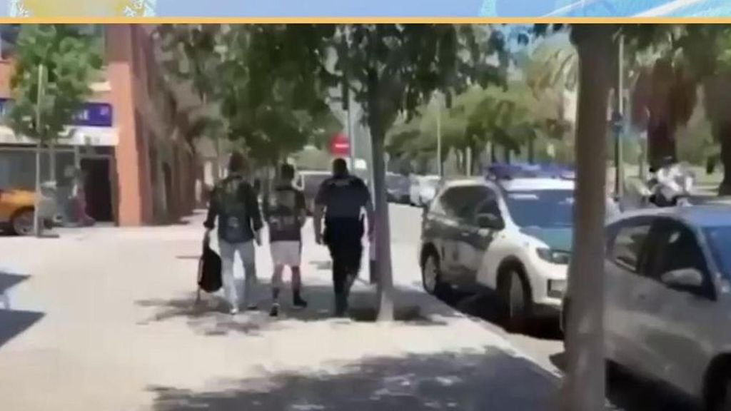 Exclusiva | Madre del líder del grupo que instigó a perseguir migrantes en Torre Pacheco: "Mi hijo tiene una trayectoria intachable"