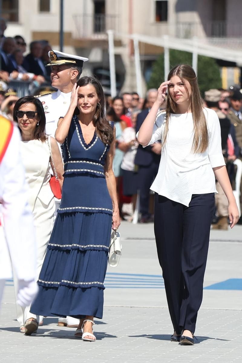 La reina Letizia, junto a la infanta Sofía