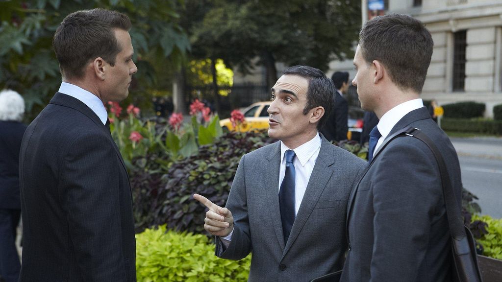 Cap.42 - Punto sin retorno Suits: La clave del éxito Temporada 3 Capítulo 42