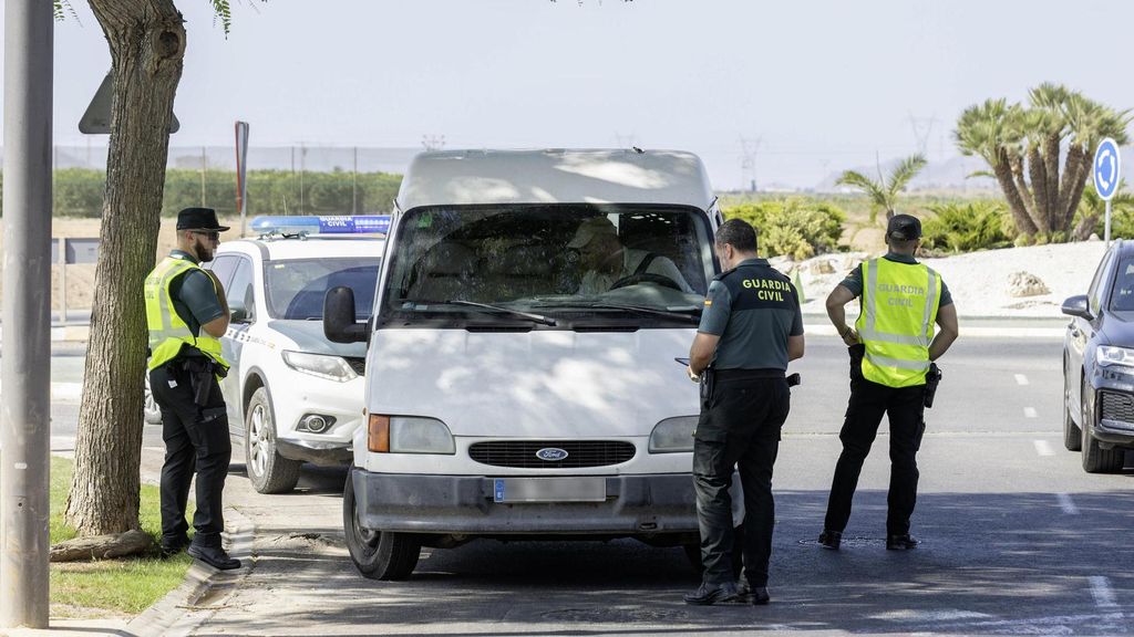 Torre Pacheco mantiene el dispositivo de seguridad con muchos vecinos aún en alerta: “Tengo miedo por si le pasa algo a mi hijo”