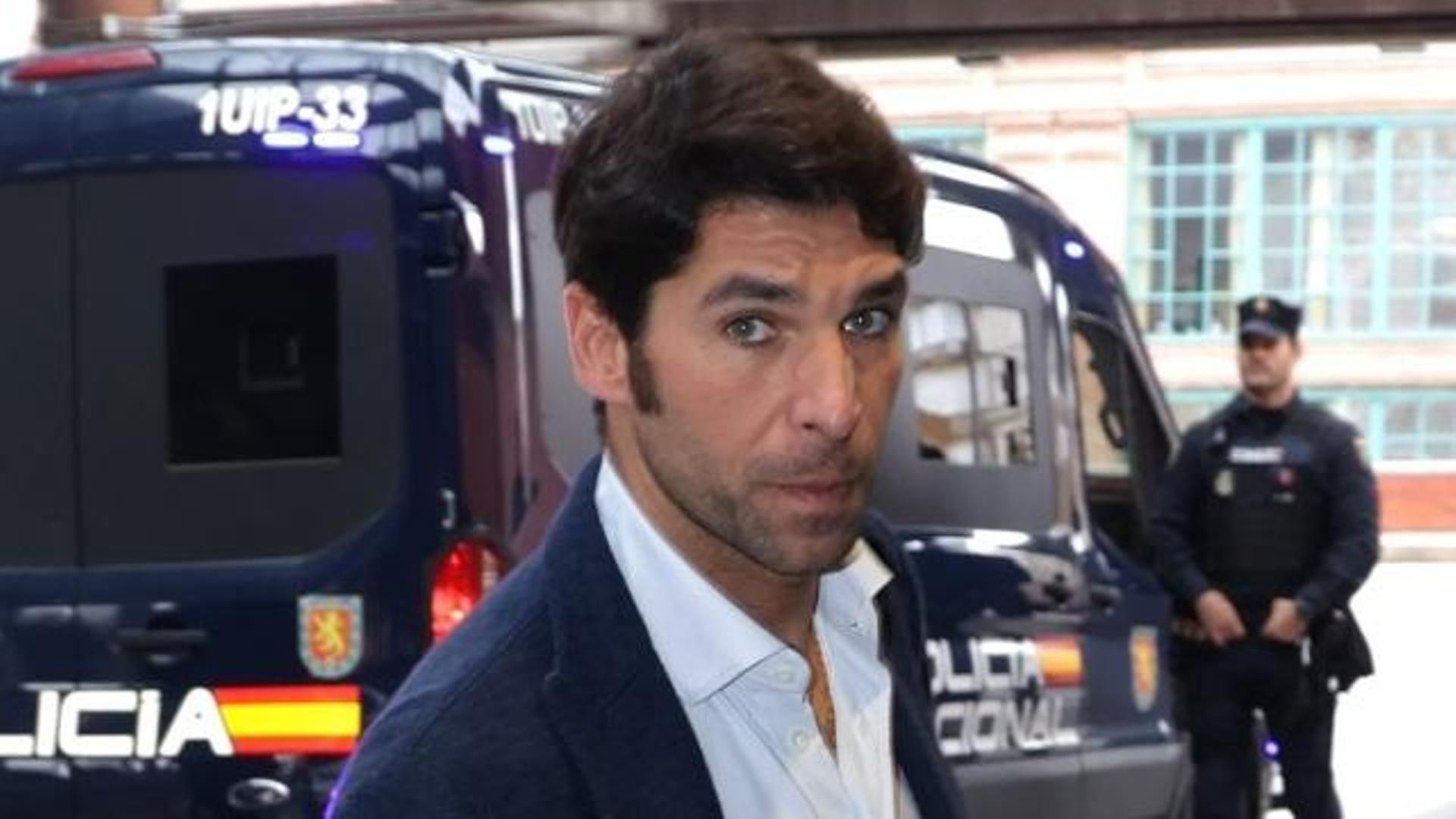 Cayetano Rivera en la Estació de Atocha en Madrid Cayetano Rivera en la Estació de Atocha en Madrid