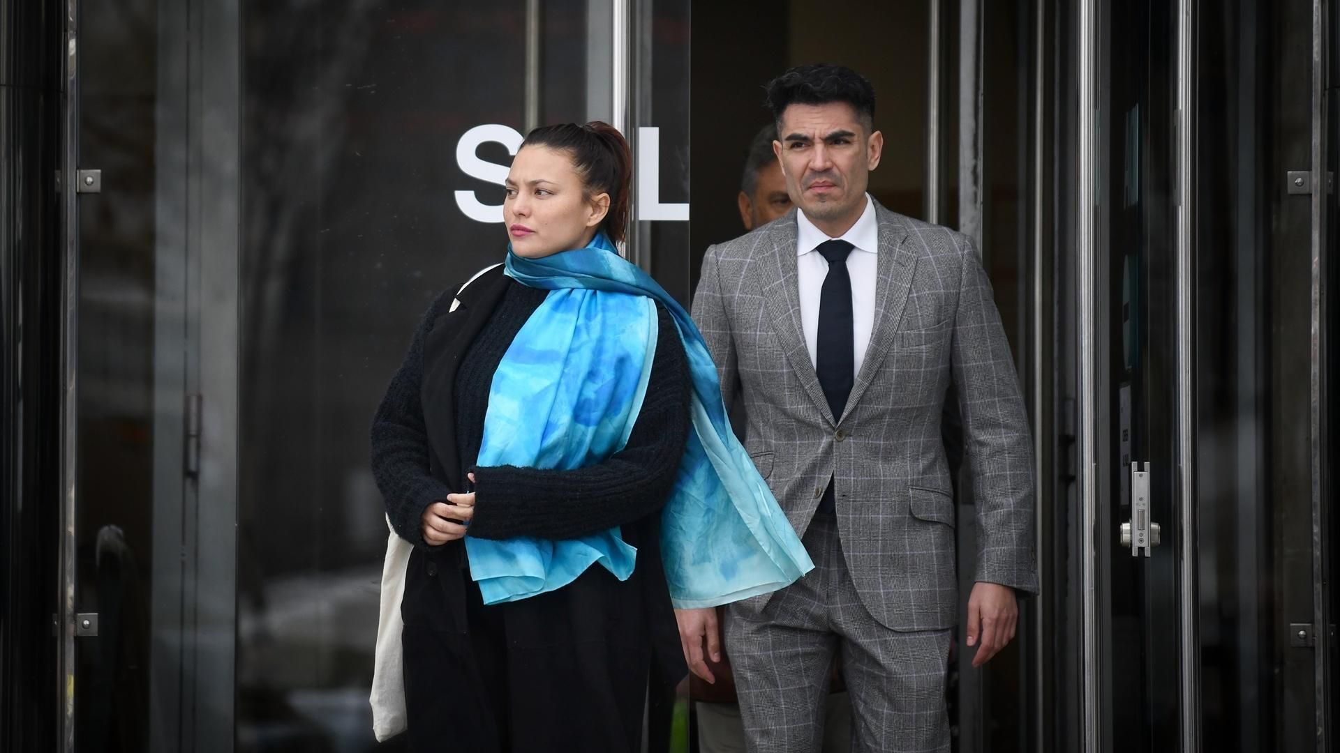 Elisa Mouliaá responde a Íñigo Errejón tras pedir una indemnización de 10.000 euros: "Que me pague él a mí"