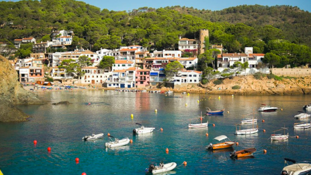 Imagen de archivo de una playa de Begur
