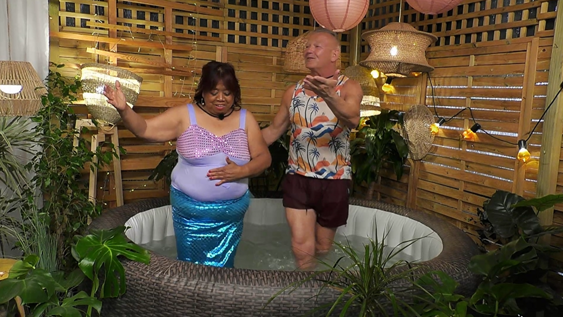 La desternillante cita de dos solteros de ‘First Dates’: María Corazón se convierte en sirena y encuentra a su Rambito La desternillante cita de dos solteros de ‘First Dates’: María Corazón se convierte en sirena y encuentra a su Rambito