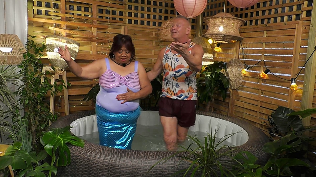 La desternillante cita de dos solteros de ‘First Dates’: María Corazón se convierte en sirena y encuentra a su Rambito