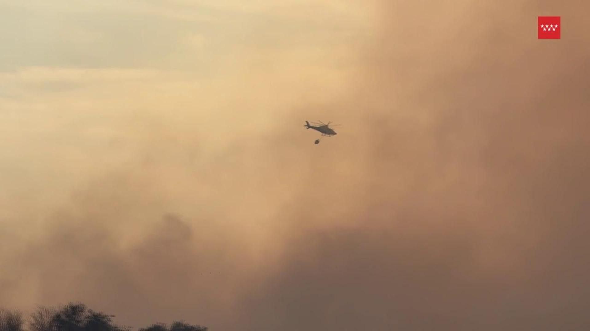 Los drones desplegados en la zona alertan de cualquier reactivación para que los equipos actúen