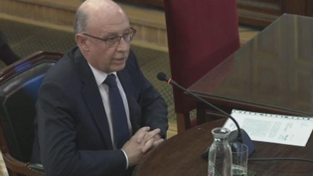 Montoro se enfrentó al ministro Soria para defender a empresas con las que tenía relación, según el sumario