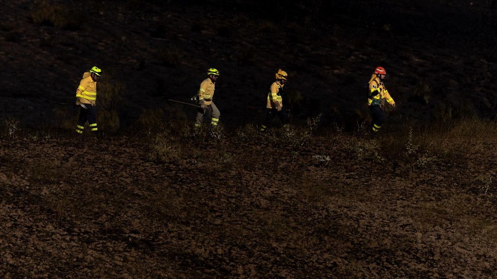 Muchos vecinos regresan a sus casas destrozadas por el incendio de Toledo: "O corría o no me salvaba"