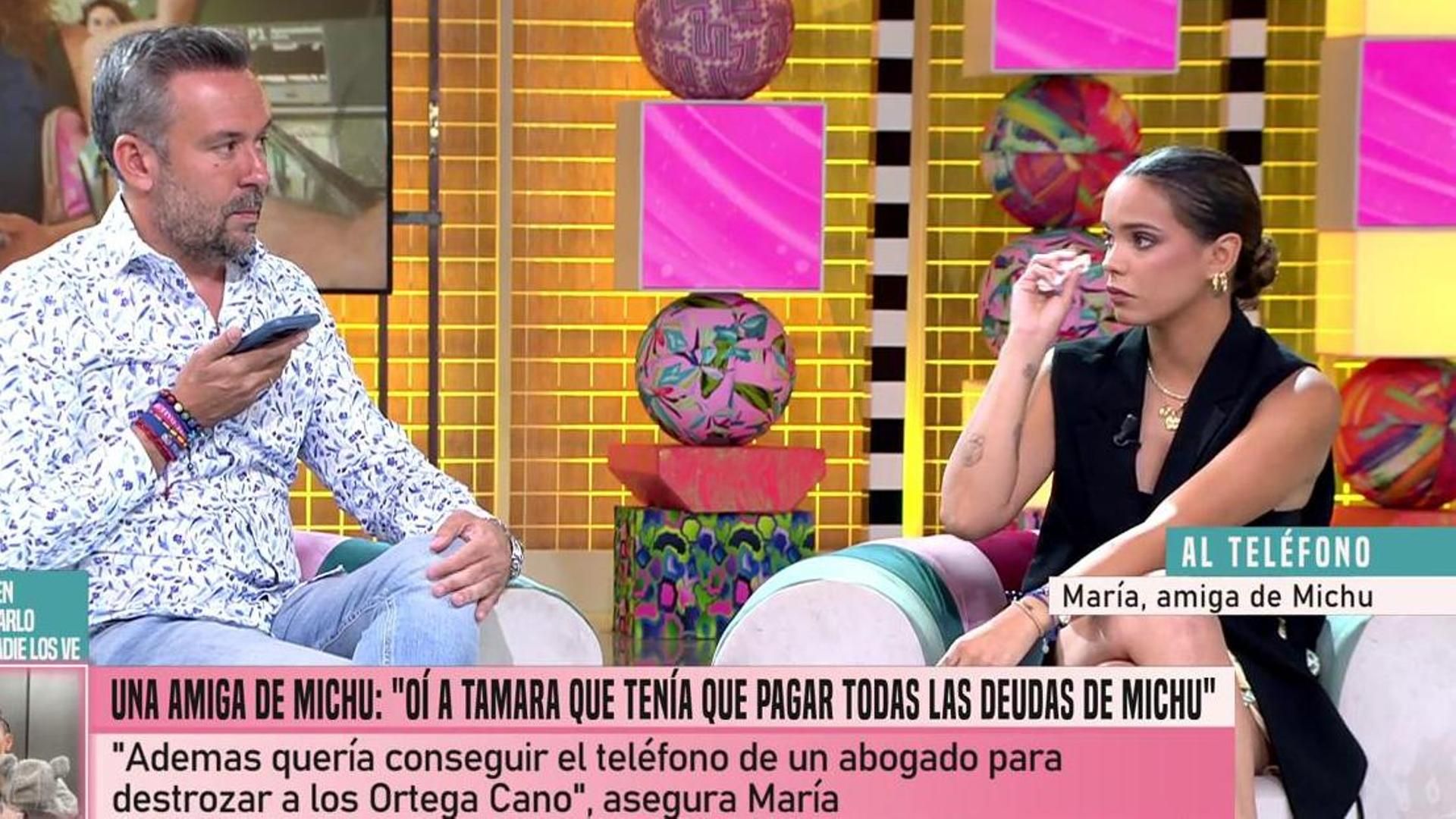 Una vecina de Arcos entra en directo y se posiciona con Gloria Camila: "Michu no quería saber nada de su madre y su hermana" Fiesta 2025 Top Vídeos 727