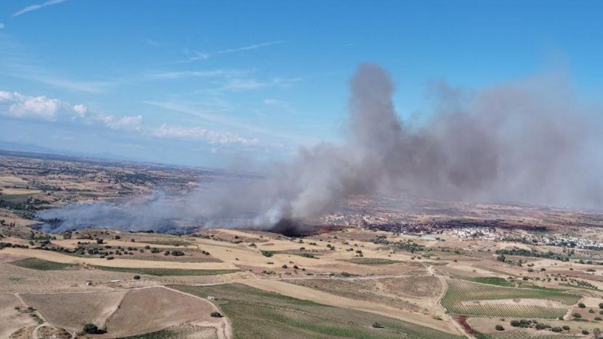 Incendio forestal en La Torre de Esteban Hambrán