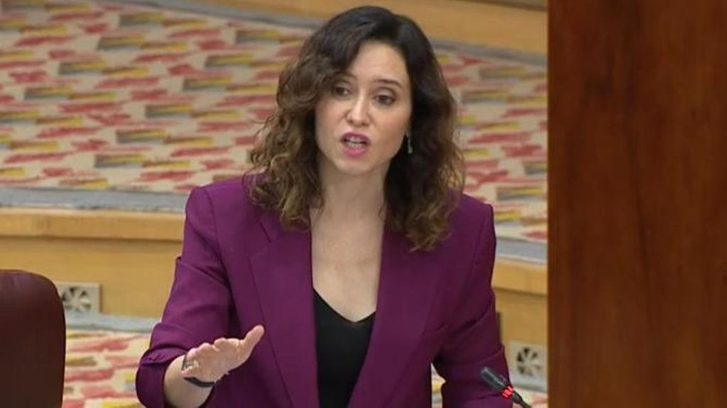 Las vacaciones de los políticos: polémica tras el uso familiar de Isabel Díaz Ayuso de un chalé de Madrid