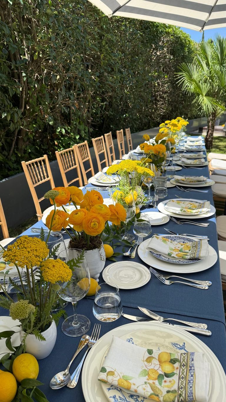 una imagen del banquete de la boda de jaime cantizano y miguel garcia golding 8dfe