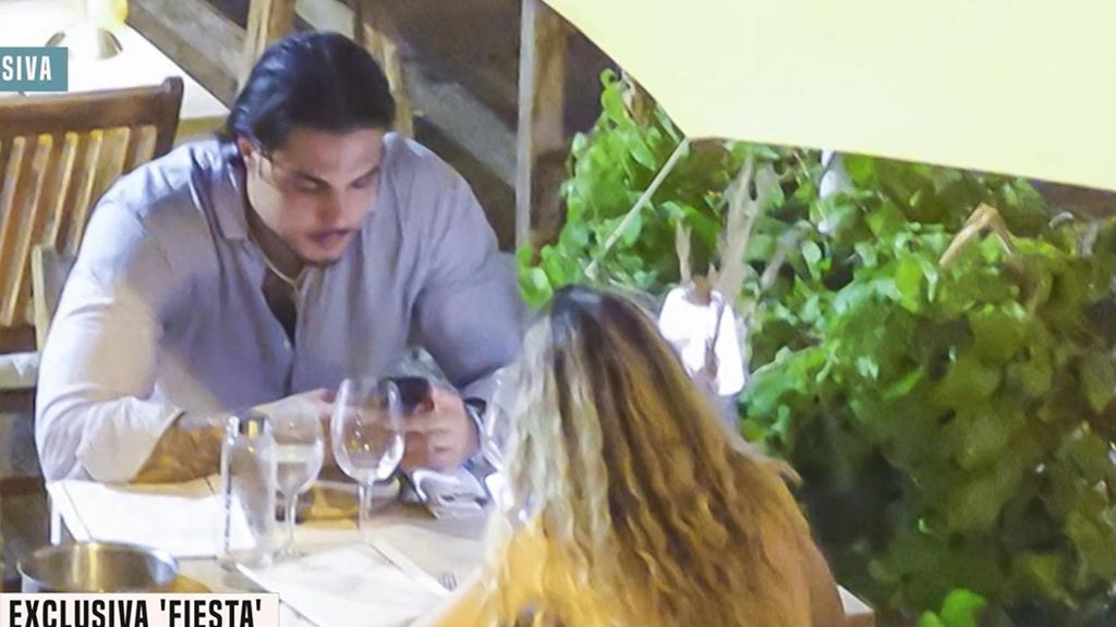 El impactante comportamiento de Alejandra Rubio y Carlo Costanzia cuando creen que nadie les ve Fiesta 2025 Top Vídeos 729