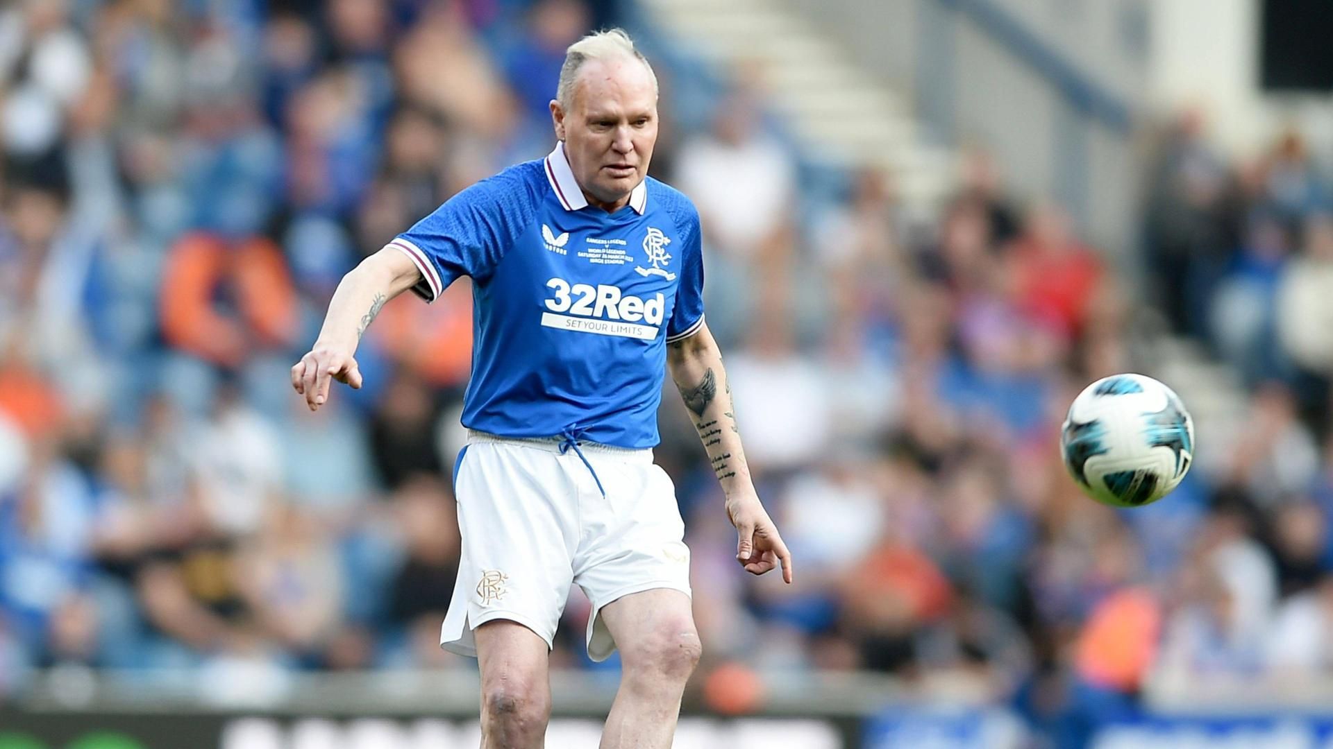 El exfutbolista Paul Gascoigne, ingresado de urgencia tras ser encontrado semiinconsciente en su casa El exfutbolista Paul Gascoigne, ingresado de urgencia tras ser encontrado semiinconsciente en su casa