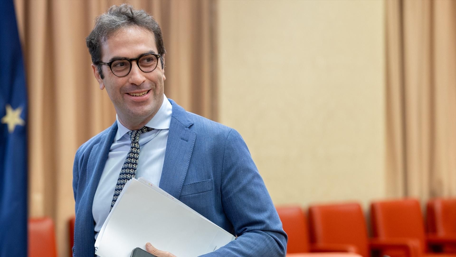 EuropaPress 6866979 ministro economia comercio empresa carlos cuerpo comparece comision