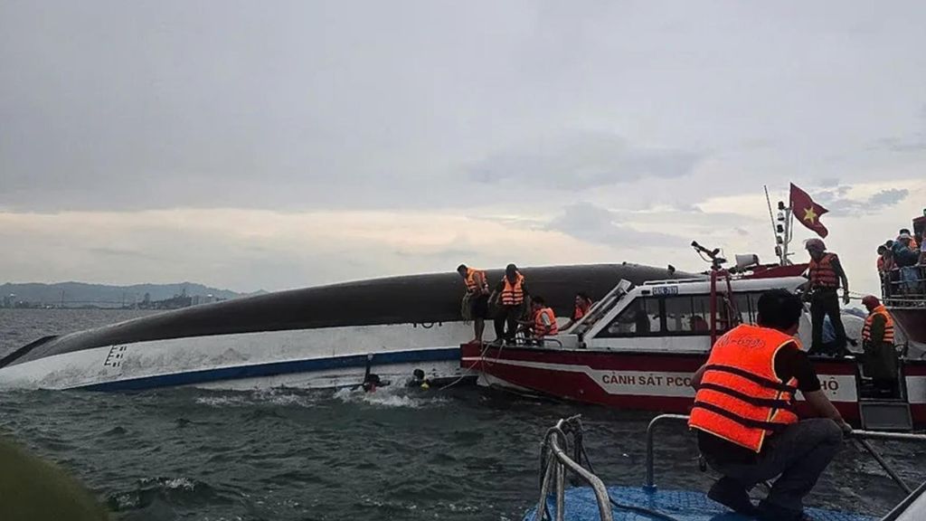 Se vuelca un barco turístico en Vietnam: hay 38 muertos y cinco desaparecidos