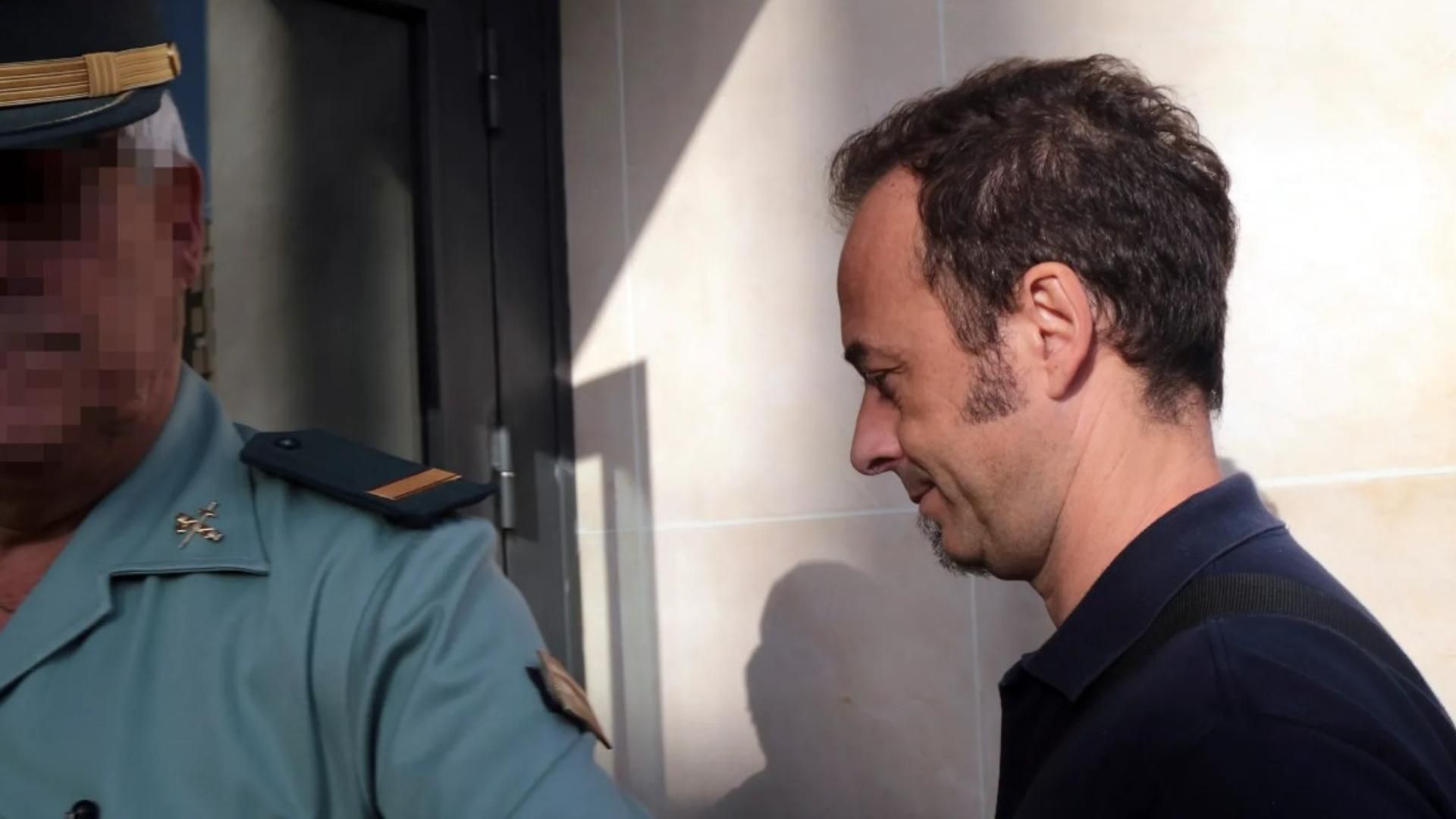 Francesco Arcuri (c), expareja de Juana Rivas, y padre de sus hijos, en una imagen de archivo.