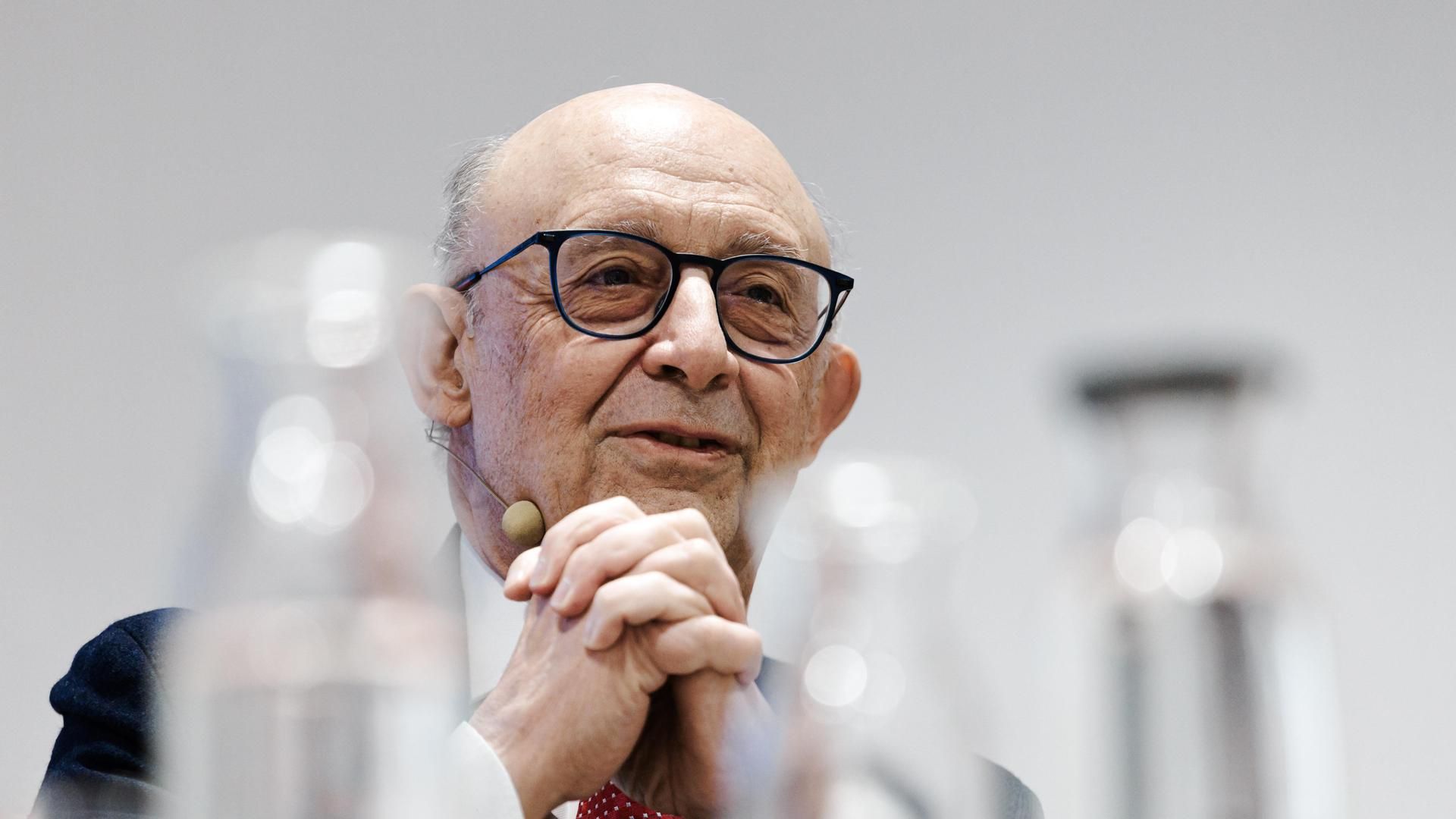 Los investigadores del 'caso Montoro' sospechan que una red de empresas pantalla ocultaba pagos incluso fuera de España