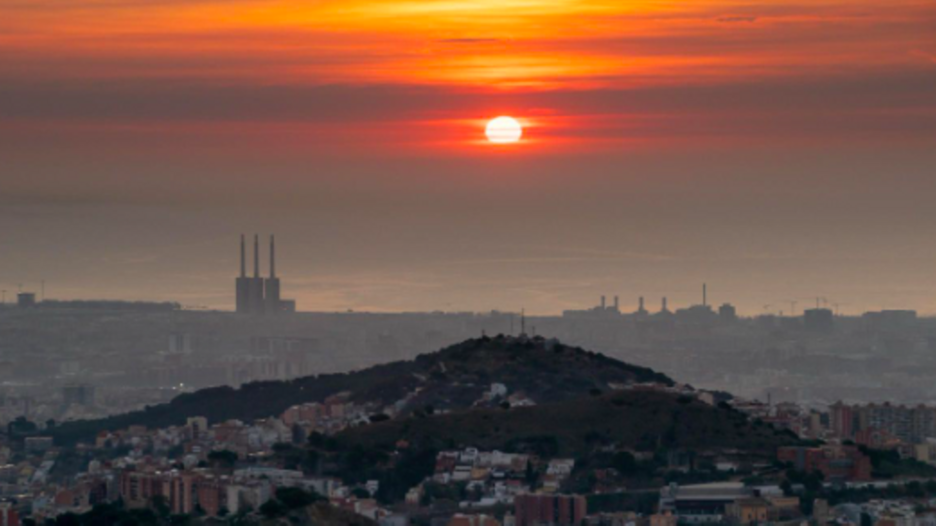 Los mayores aumentos de temperatura parecen producirse en las zonas urbanas, Los mayores aumentos de temperatura parecen producirse en las zonas urbanas,