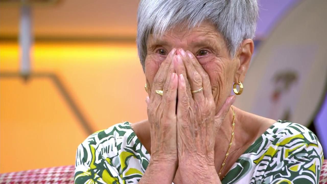 La historia de una nonagenaria consigue darle la vuelta al cuento de la madrastra y cautiva 'El diario de verano': "Nunca vi diferencias"
