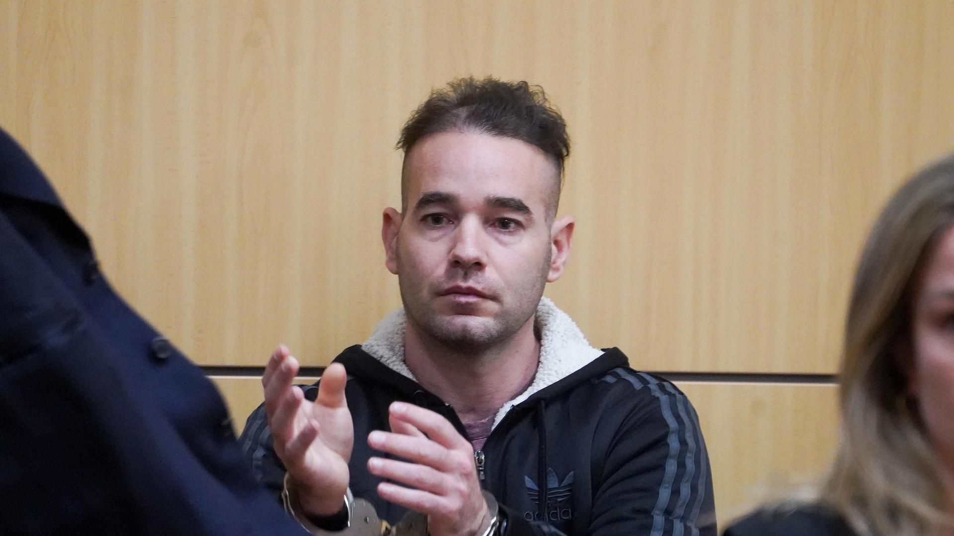 Confirman la prisión permanente revisable para 'el Tuvi' por el asesinato de Wafaa en Valencia Confirman la prisión permanente revisable para 'el Tuvi' por el asesinato de Wafaa en Valencia