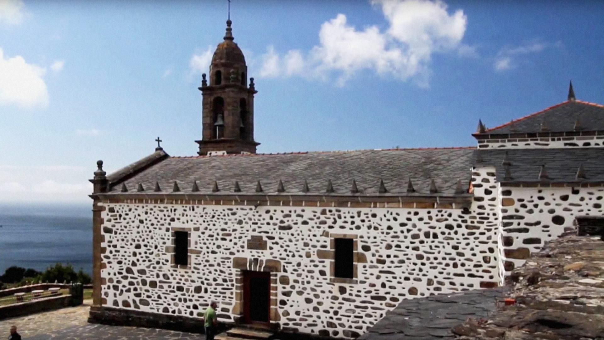 El santuario de San Andrés de Teixido, en Cedeira (A Coruña)