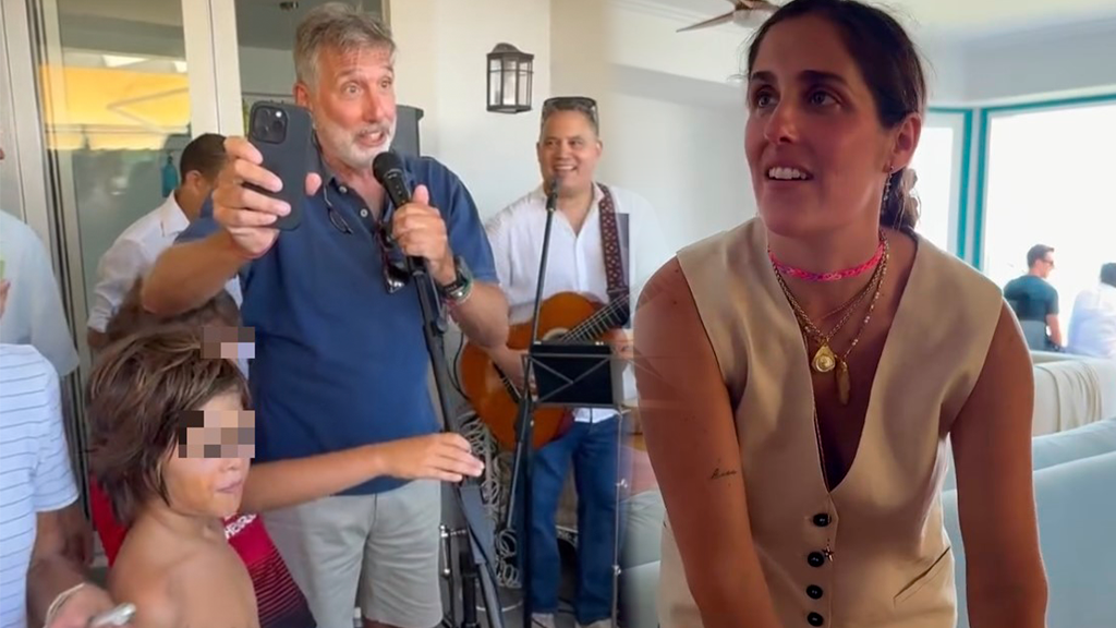 Emilio Aragón cantando en el cumpleaños de su hija Icíar