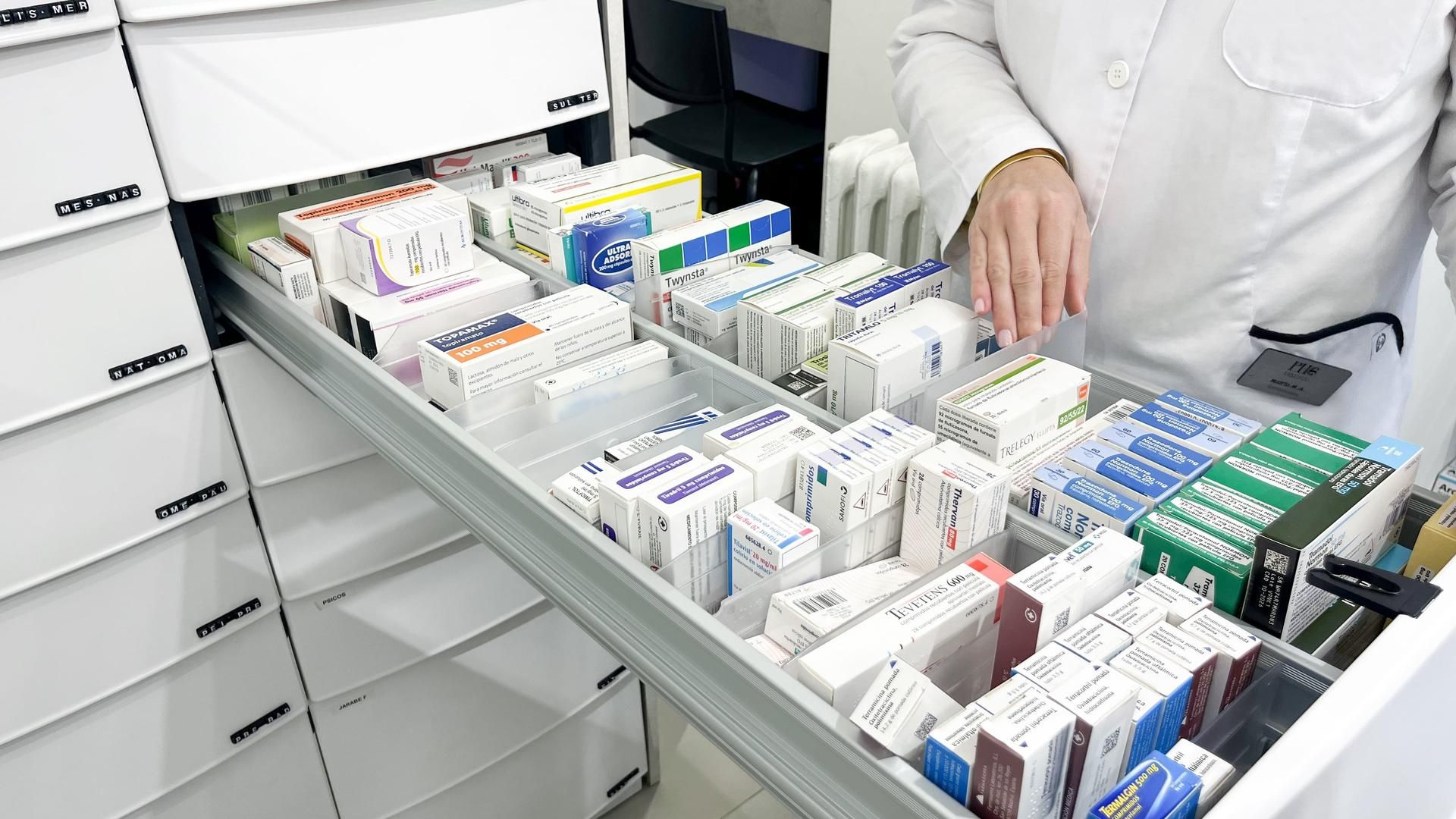Imagen de archivo de una farmacia
