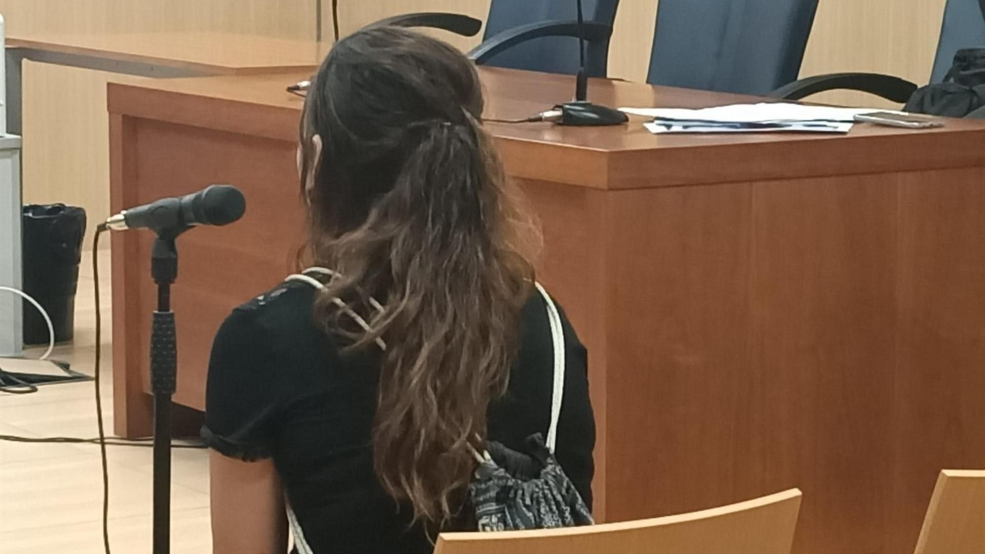 La mujer durante el juicio