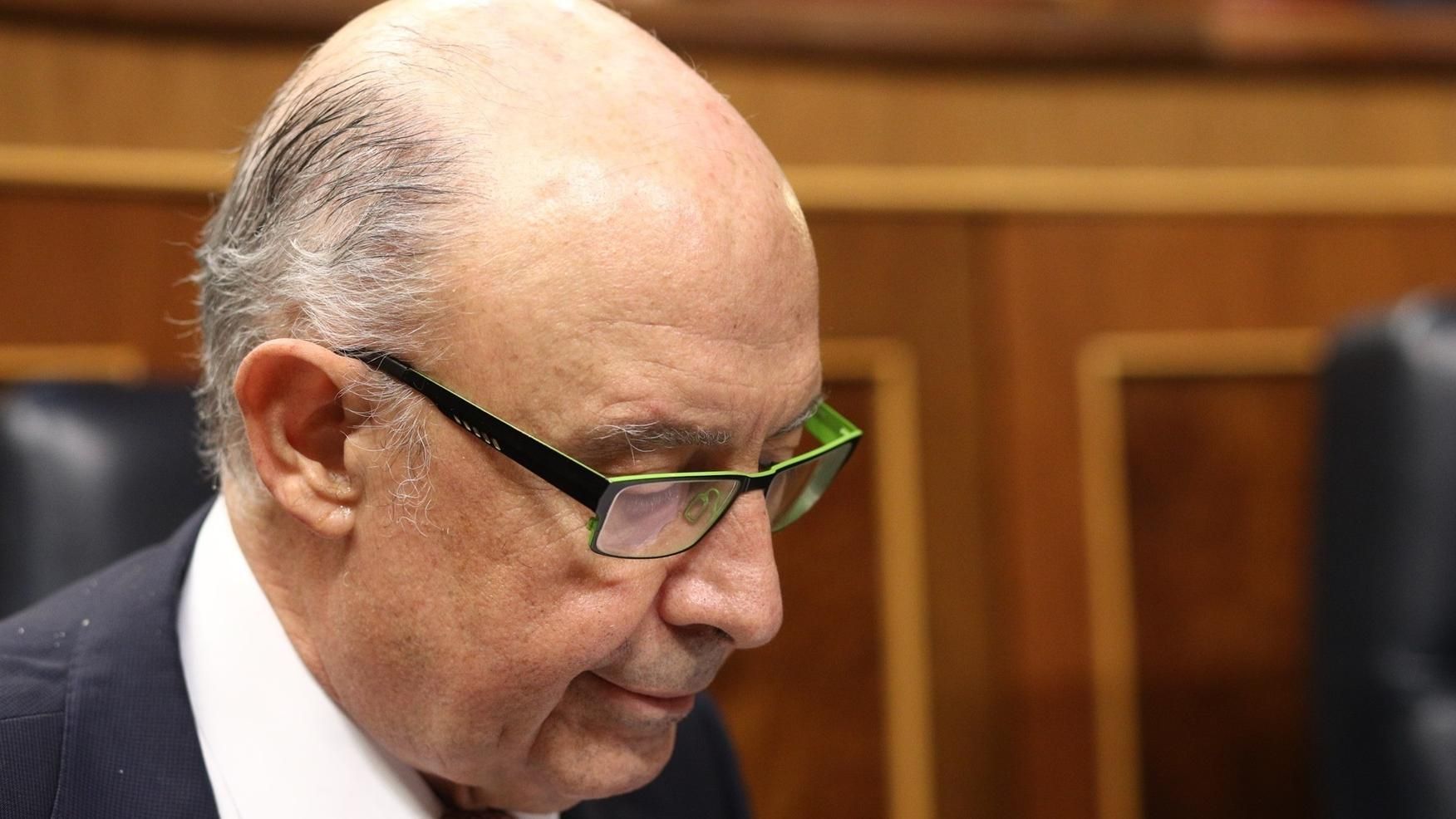 La UCO señala que el 'caso Montoro' incluye reformas y adjudicaciones beneficiosas para empresas La UCO señala que el 'caso Montoro' incluye reformas y adjudicaciones beneficiosas para empresas