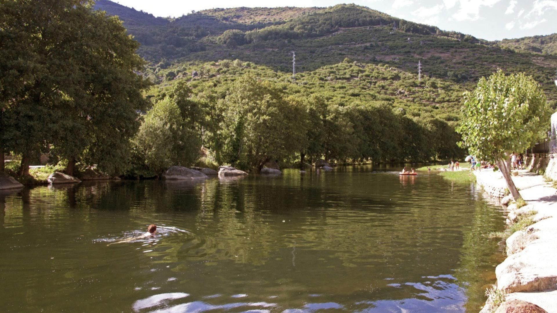 Archivo - Piscina natural del Valle del Jerte