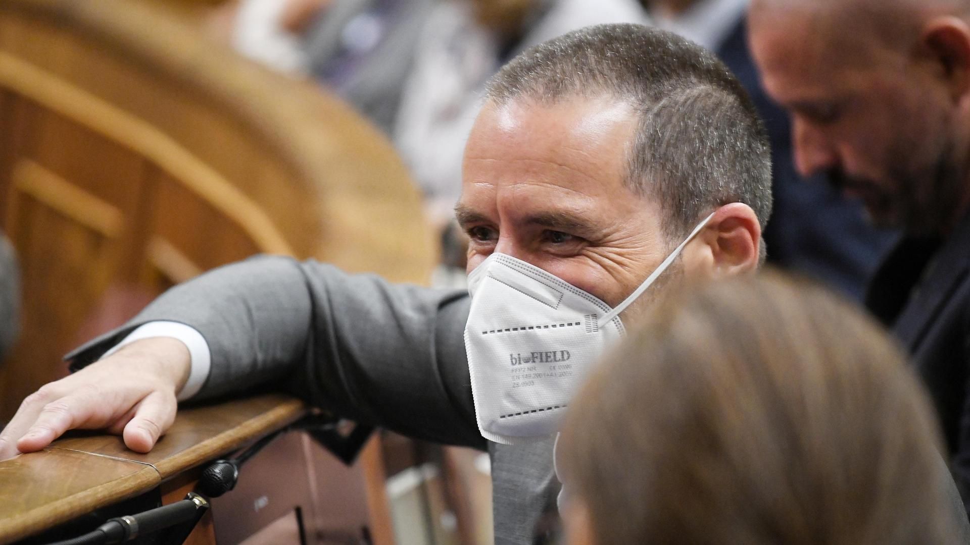 Borja Sémper reaparece en el Congreso tras anunciar que padece cáncer