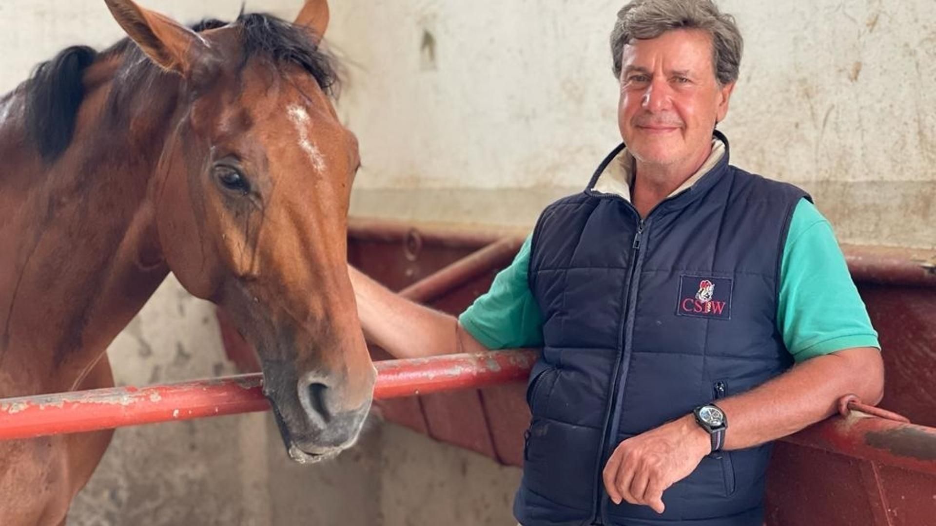 Cayetano Martínez de Irujo, en su finca de Las Arroyuelas